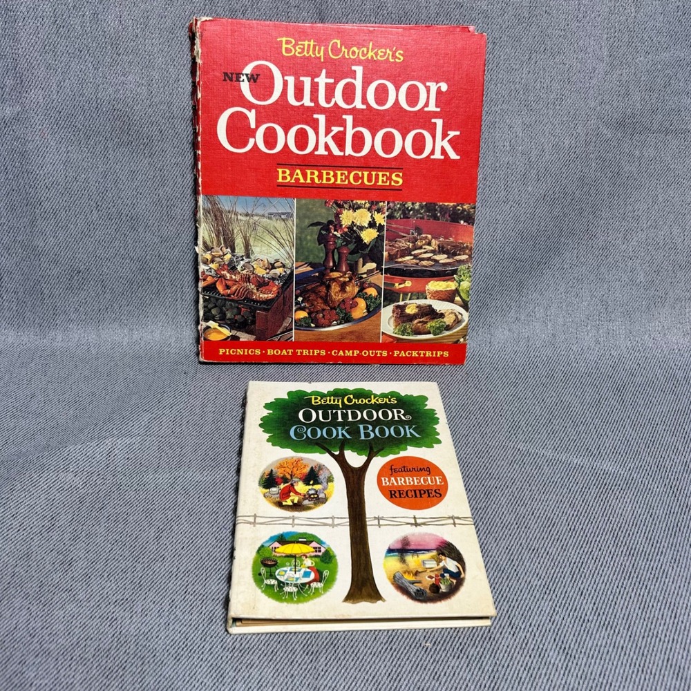 Betty Crocker Vintage Outdoor Cook Book Set 2pc Red White Barbecue Recipes